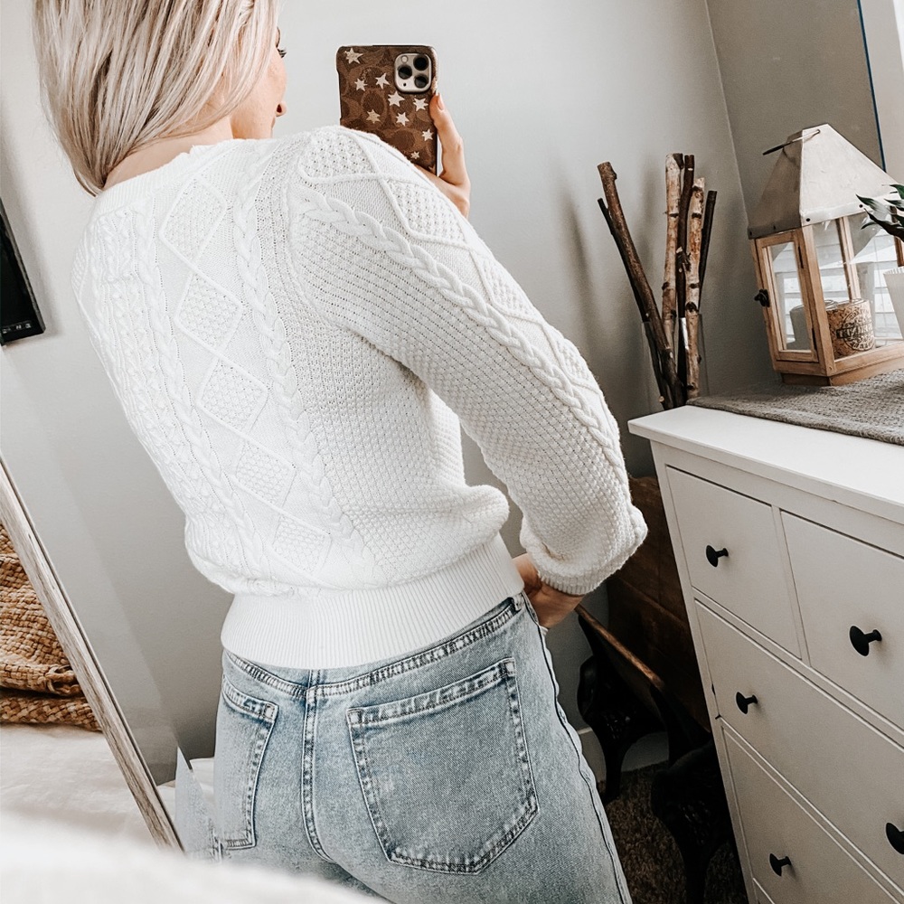 Abercrombie & Fitch Cotton Blend Knit Sweater - Picture 4 of 8